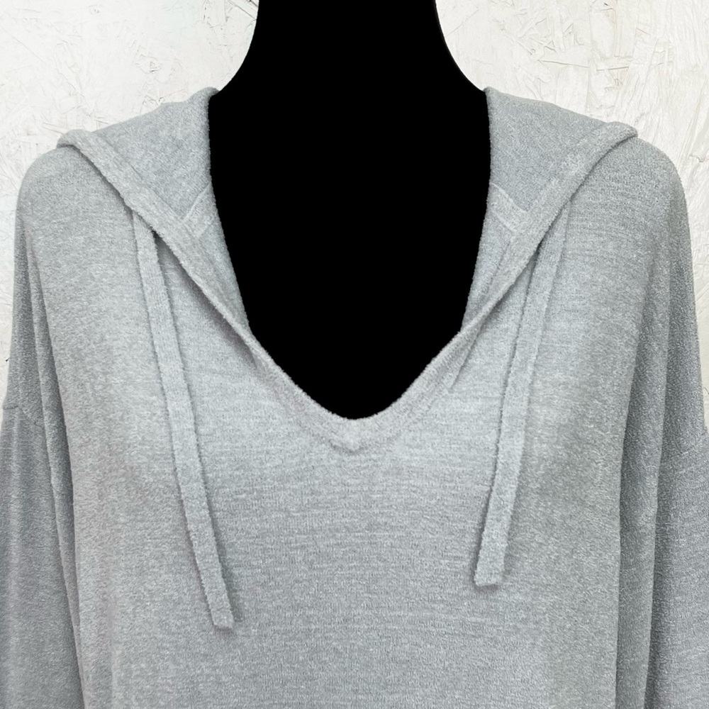 Barefoot Dreams CozyChic Ultra Lite Gray Hooded Pullover - Picture 3 of 10